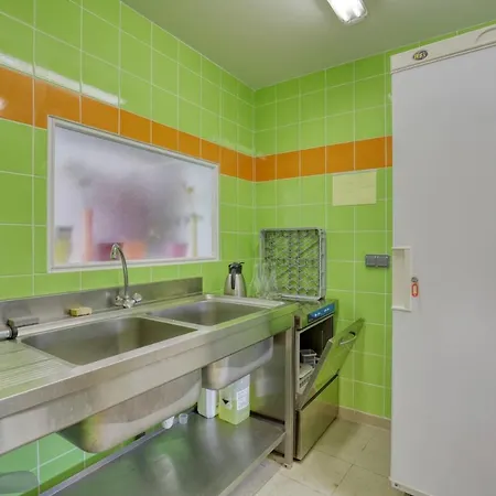 Holiday home Maison Spacieuse Avec Jardin Pres De Le Bouffay