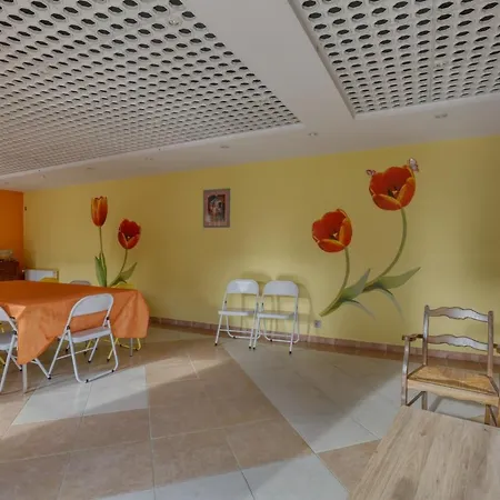 Nyaraló Maison Spacieuse Avec Jardin Pres De Le Bouffay *