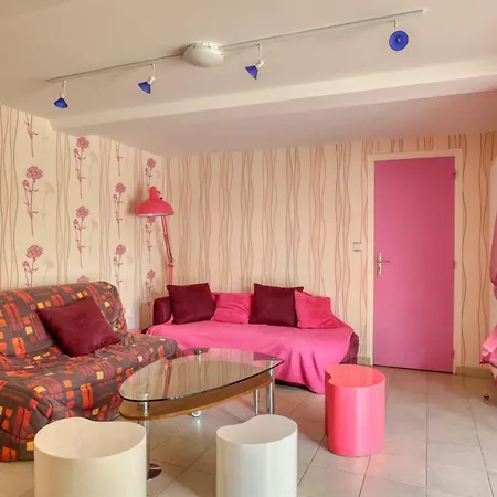 Сasa de vacaciones Maison Spacieuse Avec Jardin Pres De Le Bouffay