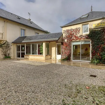 Maison Spacieuse Avec Jardin Pres De Le Bouffay 度假居