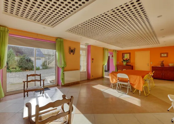 Nyaraló Maison Spacieuse Avec Jardin Pres De Le Bouffay *