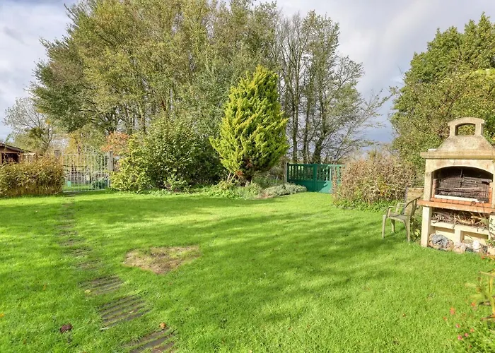 Maison Spacieuse Avec Jardin Pres De Le Bouffay