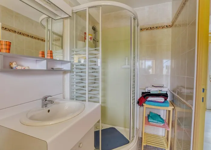 Maison Spacieuse Avec Jardin Pres De Le Bouffay