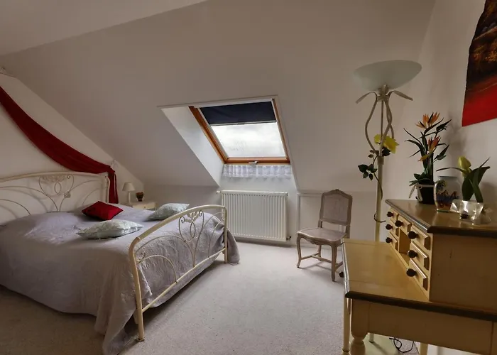 Maison Spacieuse Avec Jardin Pres De Le Bouffay *